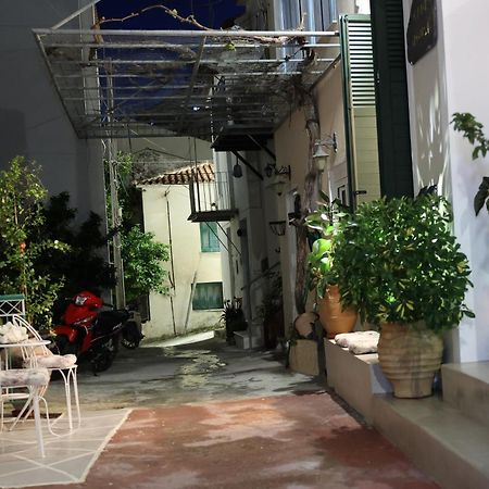 Cane'S Family Guest House Plomari Extérieur photo
