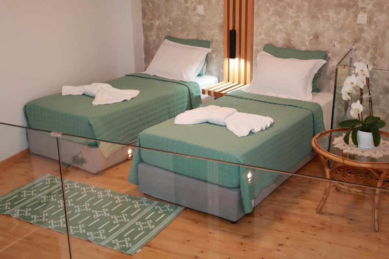 Cane'S Family Guest House Plomari Extérieur photo