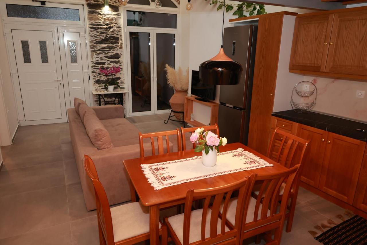 Cane'S Family Guest House Plomari Extérieur photo